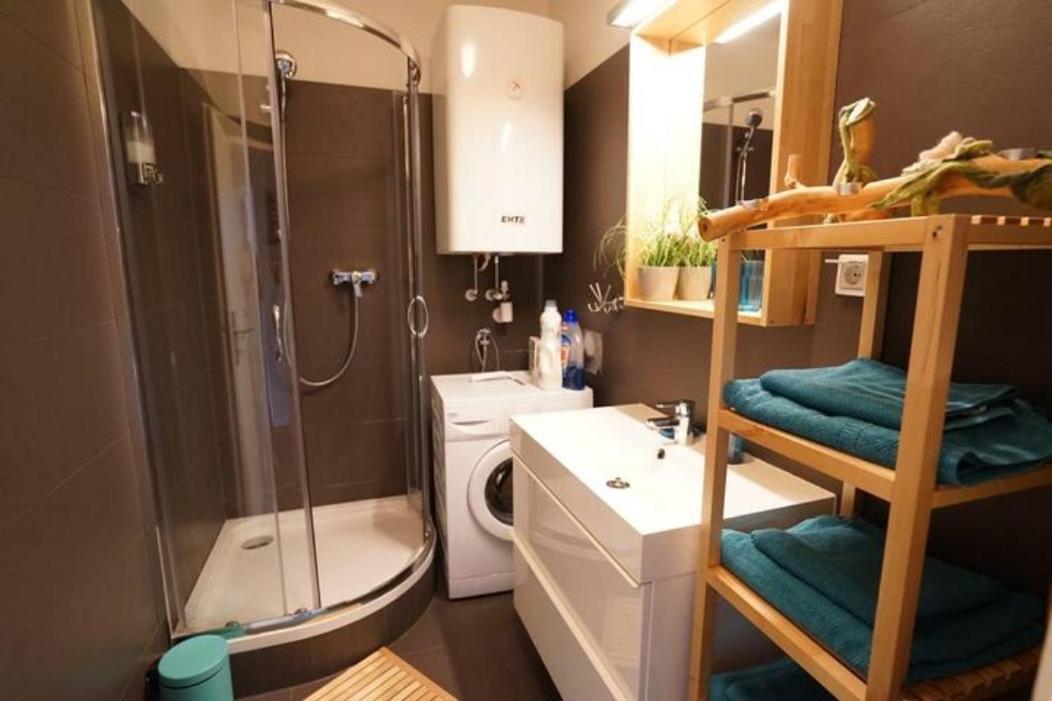 Stylish New City Appartement Graz Buitenkant foto